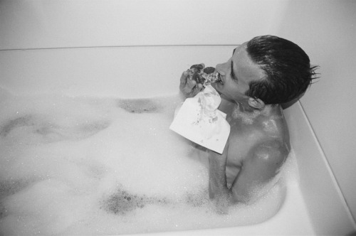 americasfinestkids:  I think Dylan enjoyed this time in the bubble bath… frame #4,8,9,10,11,12  San Diego, California (2015)
