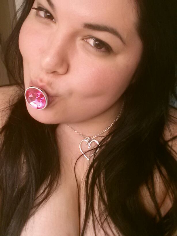 katskinx:  Guess where that plug just was ;)      (via TumbleOn)