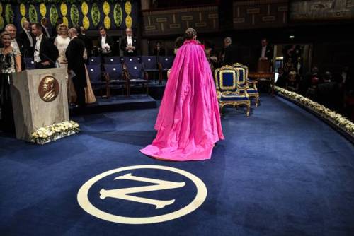 captaincrusher: thesnarkbait:    Sara Danius in her dress at the Nobel award ceremony on December 10 2018.  Danius was ousted as a secretary of the Swedish Academy, that awards the Nobel Price in literature, when trying to investigate the accusations