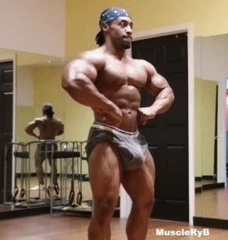 muscleryb:  6 bulge gif’s of Dectric Lewis  