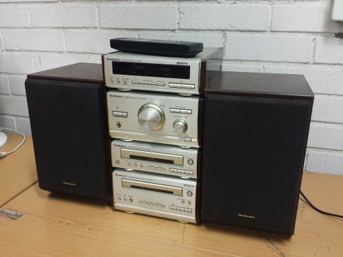 Technics HD501 Compact Component Stereo System, 1999