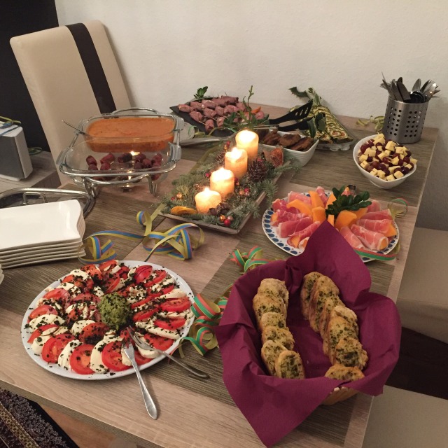 Just life and food — Buffet for New Year’s Eve: -Capresesalad with&hellip;