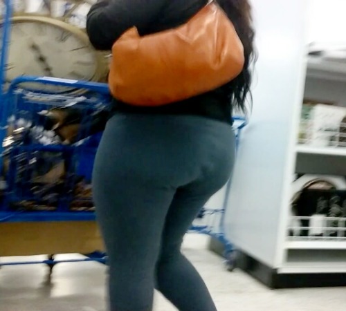 Thick latina