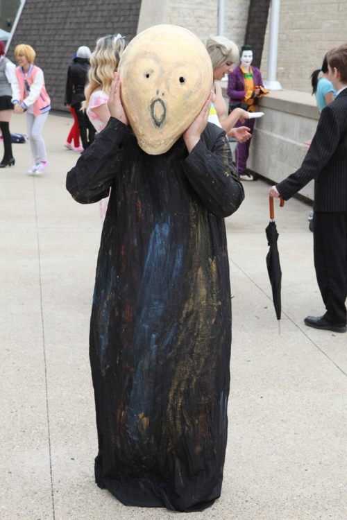 mozartmozart:  apitnobaka:  angorathekid:  pr1nceshawn:  Cosplays That Are Works Of Art (Literally).  (Adding on my favorite cosplay from AWA 2012)   HOLY SHIT  Omg the last one 