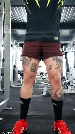 donut-give-a-fuck-about-abs:  This is what you call going deep with squats. If you