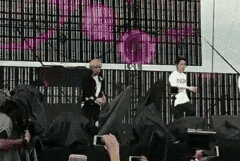 kibumsaur:  I really wanted to bring this back  While it is cute and touching to