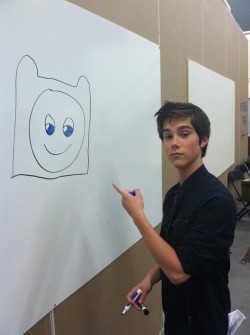 say-no-to-porn-get-reborn:  pandadistractions:  finnthehuuman:  clairetube:  adventuretimepokemontime:  voice actor of finn draws finn   voice actor of finn is cordially invited to fuck my brains out   voice actor of finn is 15 years old  voice actor