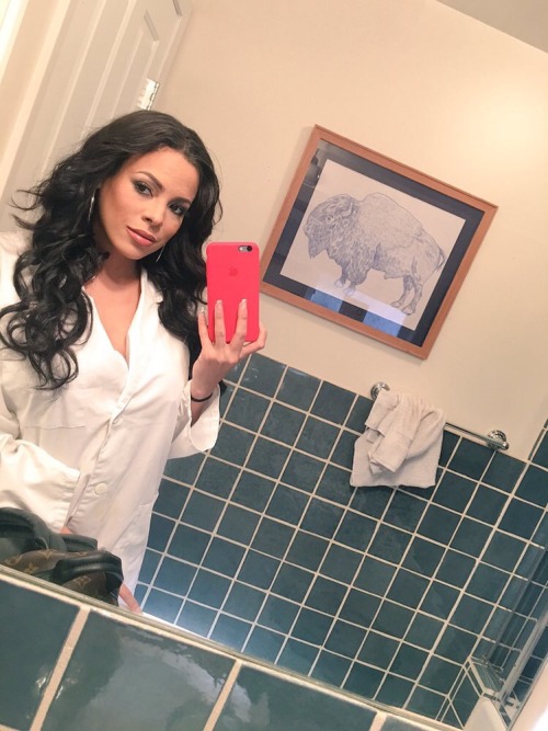 pussyconnoisseur6996:Sexy Latina Luna Star 🌟