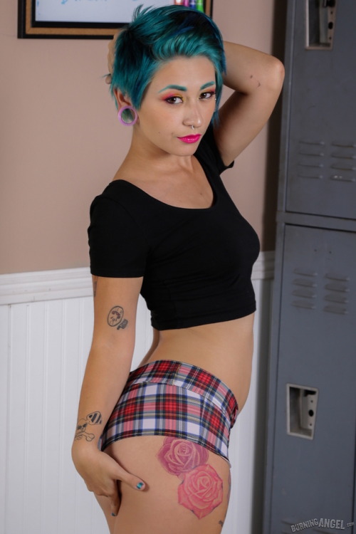 altmodelgirlcrush2:Devin Saint@burningangel