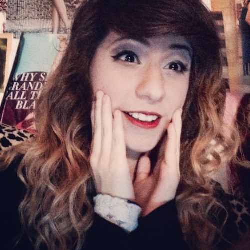 ill-be-the-nerd-you-love-forever:  Happy Easter to all my lovely followers. ✌️😱