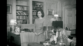 spankjonze:But I never wanted fame. I just became a Kennedy.Jackie | 2016 | dir. Pablo Larraín 
