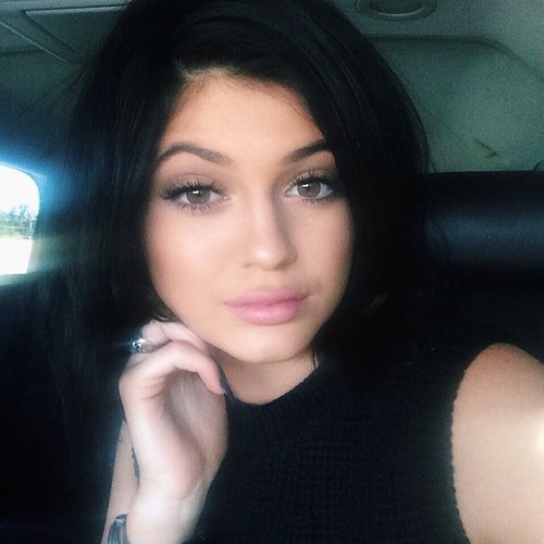 jenner-news:  Kylie: &ldquo;blurry bday pic on my way to teen choice&rdquo;