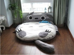 shop-cute:  HUGE Totoro Bed 趣.00 