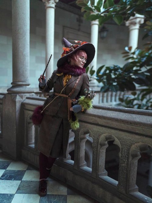 snootyfoxfashion:Handmade Witch Hat from CostureroReal