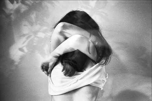 faultyclockwork:  The spectral black and white photography of Li Hui. 