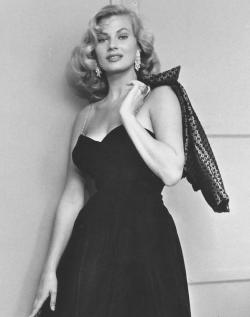 gatabella:  Anita Ekberg 