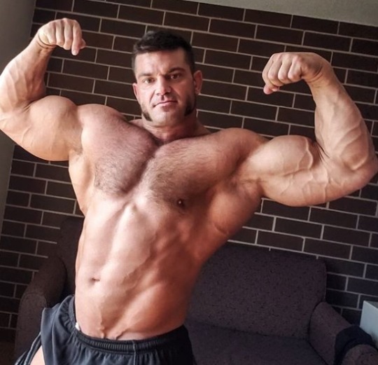 wrestlehead:  beefadmirer:    Brian Cage Brian Christopher Button 