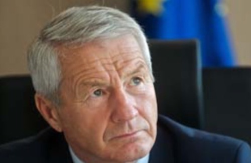 toddcdn40:  mueslimen:  Thorbjørn Jagland What a dream of a sexy handsome attractive man  👅❤❤❤❤