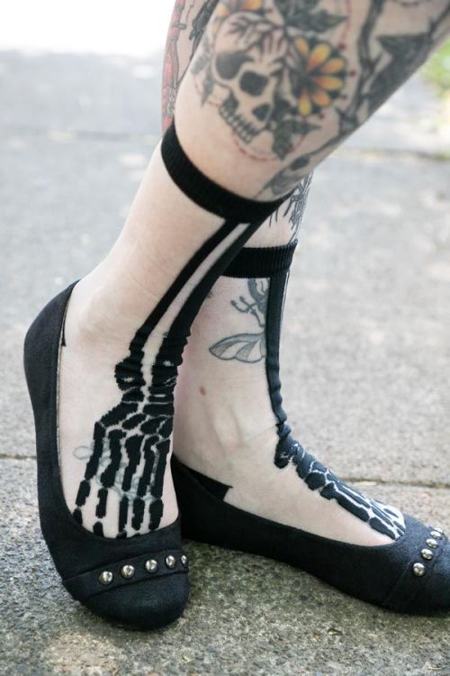 sockdreams: Clear Skeleton Crew | Tabbisocks If you’re like some of us, then you believe in a 