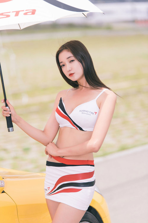 Porn photo koreangirlshd:  Race queen Moon Ga Kyung