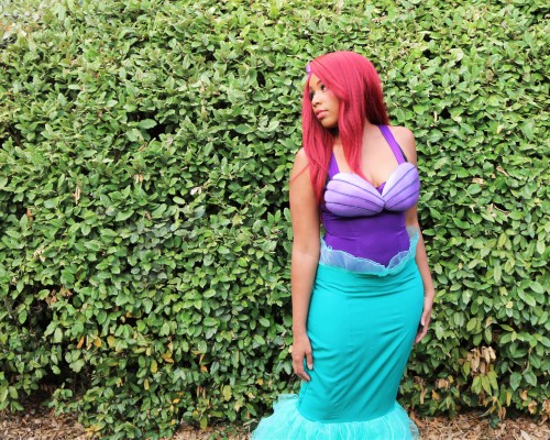 rainbowredwood: I wanted to do an Ariel cosplay in mermaid for but still be able to walk. So I came 