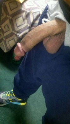 chupatupaleta:  freeballks:  Check out my blog. Freeballkssubmit your freeballing pics and stories at http://freeballks.tumblr.com Email to freeballks@gmail.com Share your stories about freeballing encountersAsk me anything   delicious dick