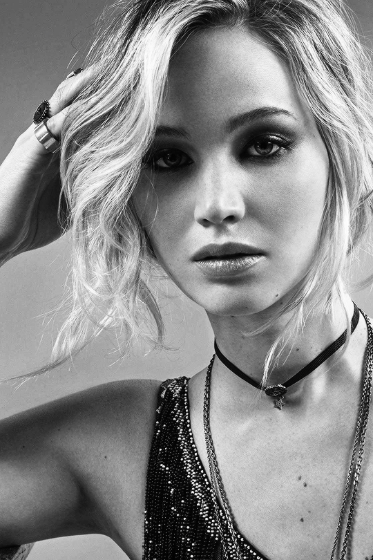 jenniferlawurence:  Jennifer Lawrence for Elle (2017)