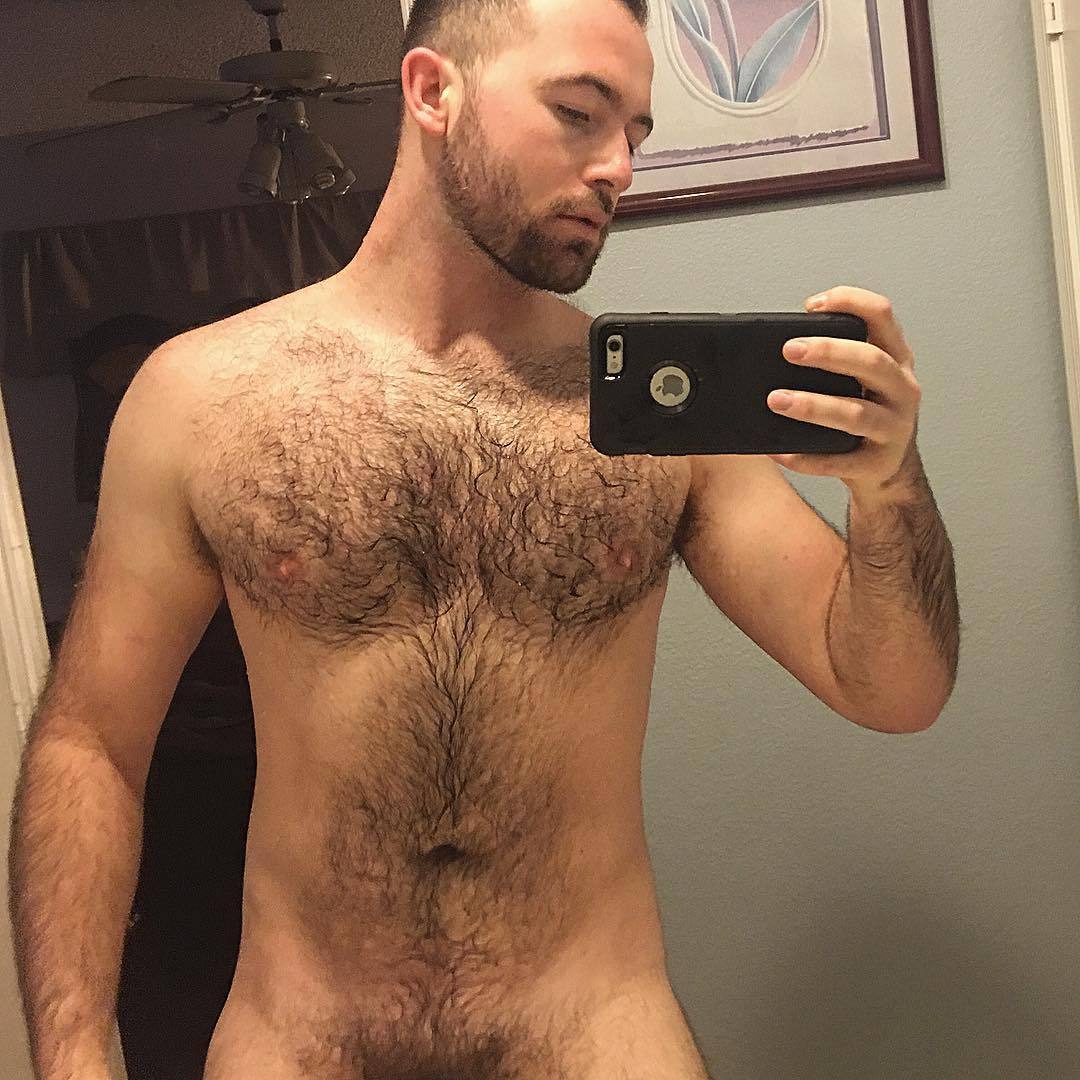 sweatyhairylickable:    http://sweatyhairylickable.tumblr.com for more hairy sweaty