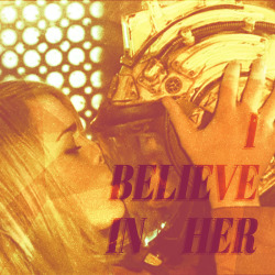 roughhewnends:  i believe in her - a ten/rose