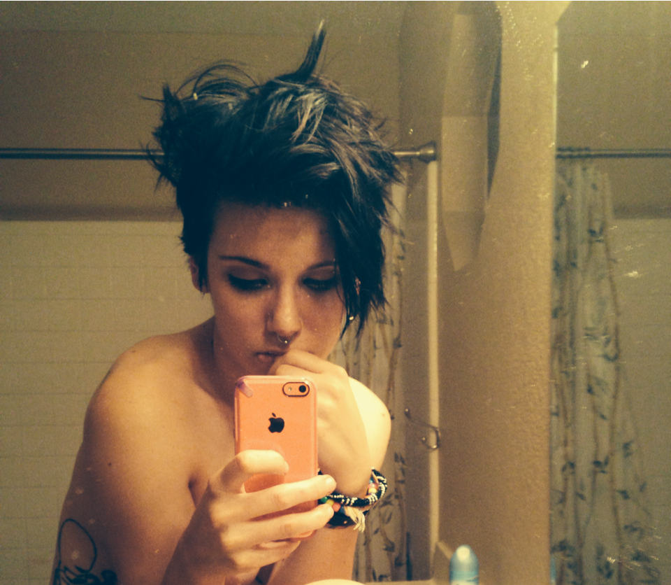 cxssxndrx:  feeling a bit off about the world. i’m a mess, i’m always lost. but