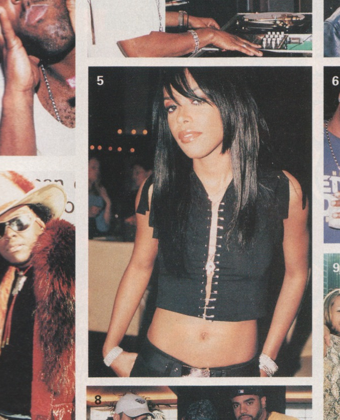 flyandfamousblackgirls:  Aaliyah (2001)
