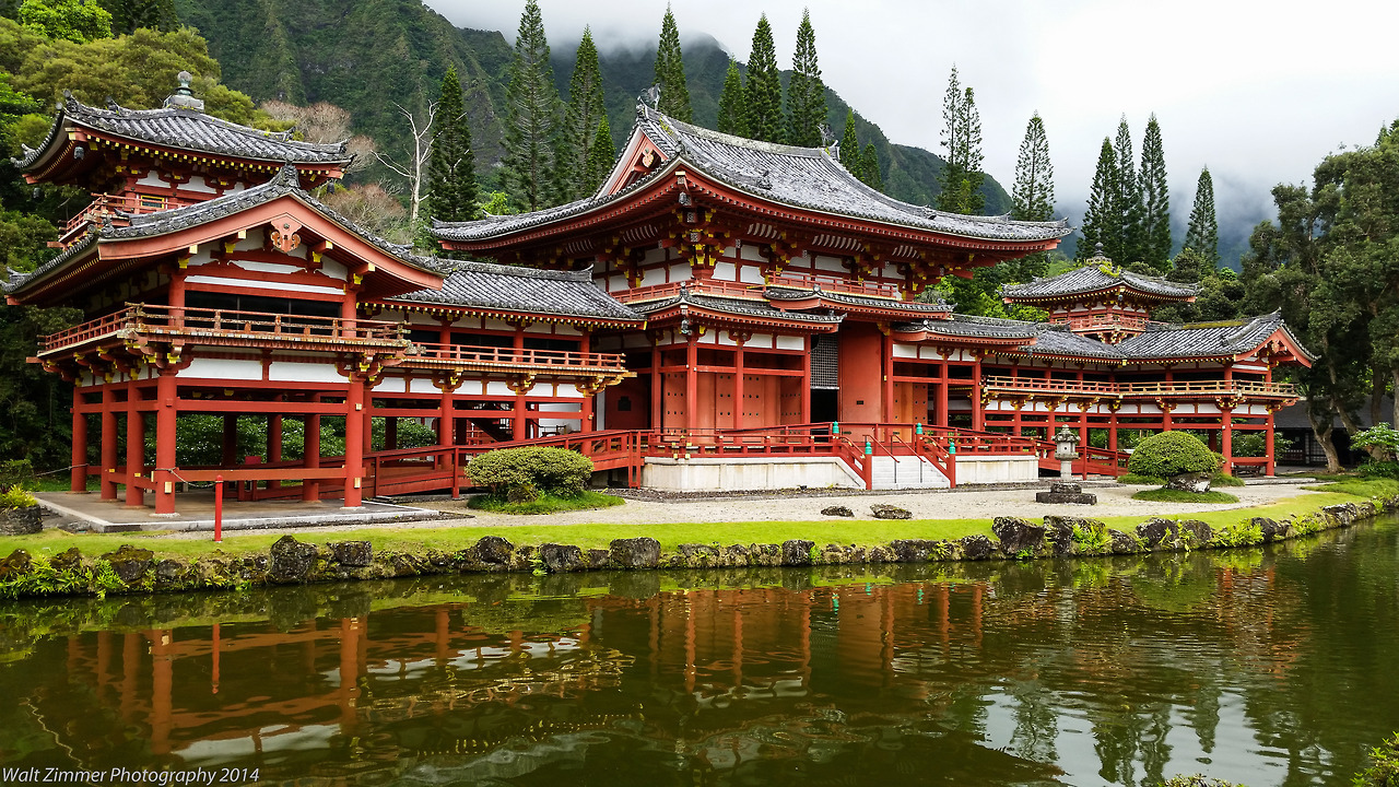 thezimster:  Byodo-In TemplePhoto by Walt Zimmer