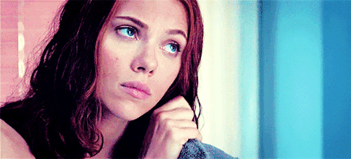 wandasmximoff:Natasha Romanoff looking unfairly pretty.