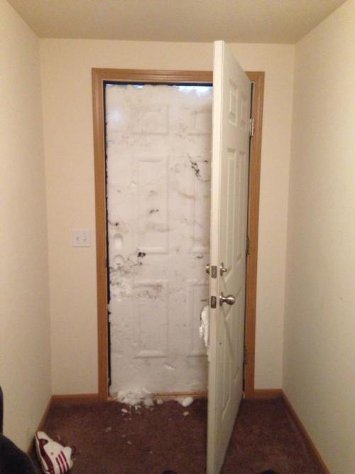 apfeltortelove:  The Imgur Gallery - Well, not leaving today.