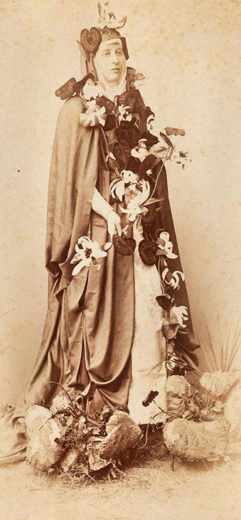 Maria Malczewska, wife of of Polish symbolism painter Jacek Malczewski. 1890s
