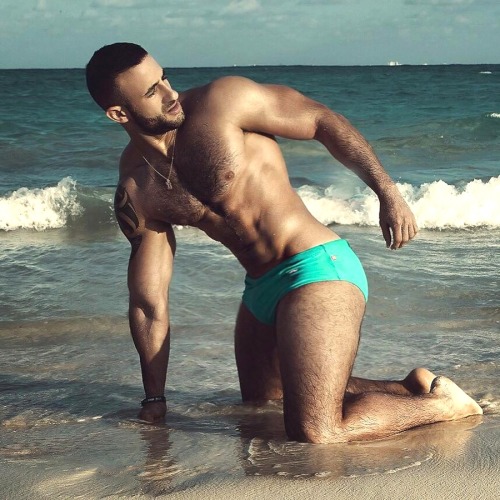 doyoulovemymen:  Eliad Cohen 