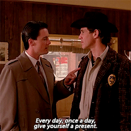 moonqn:  Twin Peaks Rewatch [16/??] → Realization Time   