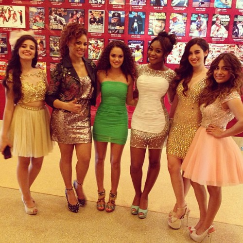 madisonpettis Met the gorgeous girls of @FifthHarmony at the KCA’s! Love them! #XFactor