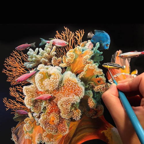 bettatastic:culturenlifestyle:Hyper Realistic Paintings of Exotic Fishes by Lisa Ericson Designe