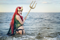 sharemycosplay:  Cosplayer @mostflogged as the Queen of the Sea, Mera! Watch for our upcoming interview next week! #cosplay http://www.facebook.com/mostfloggedcosplay Photography by CyberBird/Nicole Ciaramella @ FB Interviews, features and more. Visit