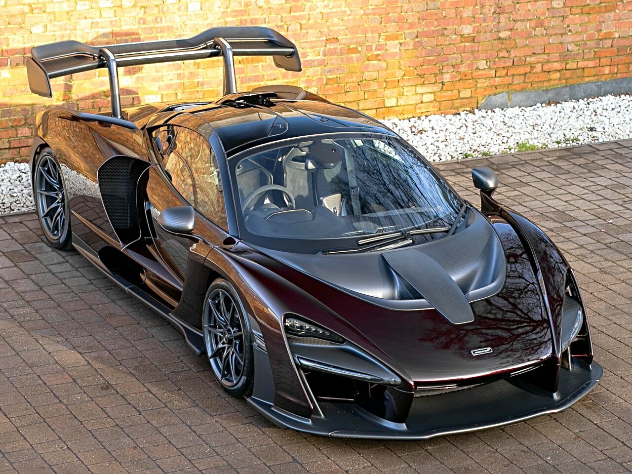 ricardo1111sblog:2019 McLaren Senna. Nerello Red Pearlescent. Yours for £775,000.00
