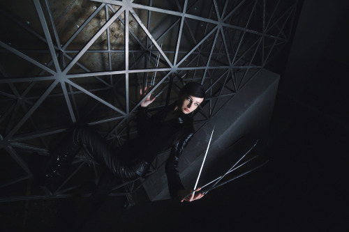 hottestcosplayer:  Lady Deathstrike  («X-men 2») Cosplayer: Yuriko Oyama Website: http://lady-deathstrike.narod.ru DA: http://yuriko-oyama.deviantart.com VK: http://vk.com/lady_deathstrike Photographer: Dantelian (http://vk.com/cosplayfoto)
