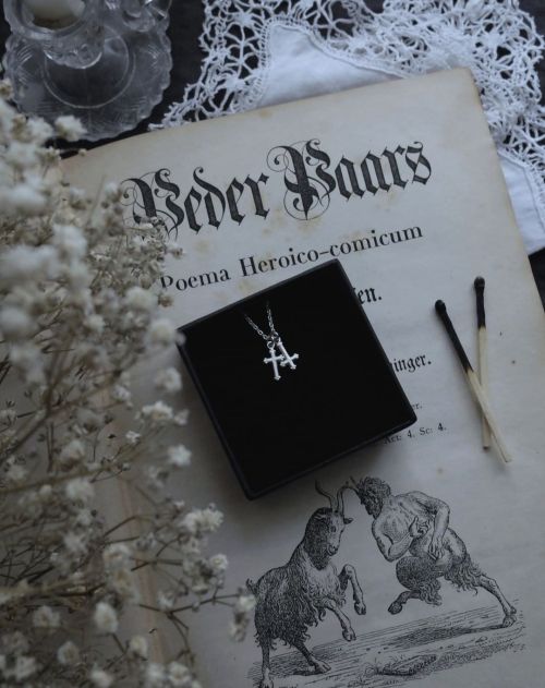 The Memento Mori & Irom Otnemem miniature crosses are now ava♱lable in polished (as seen here) o