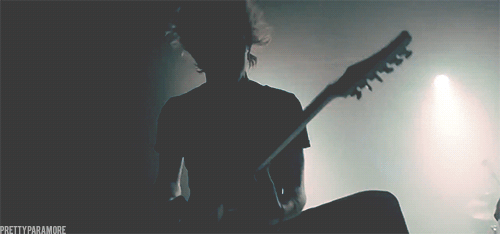prettyparamore:  Alan Ashby from Of Mice &amp; Men  