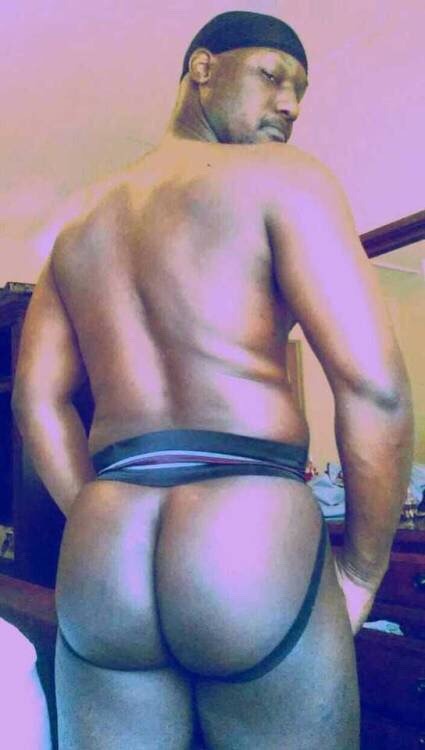 asskingz:  Random ASS Friday!