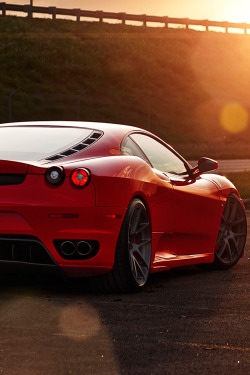 imposingtrends:  Ferrari F-430 | ImposingTrends | Facebook | Instagram 