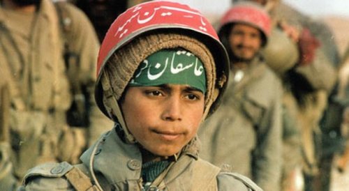 mideastnrthafricacntrlasia:enrique262:Iranian child soldiers of the Basij بسيج‎ paramilitary volunte