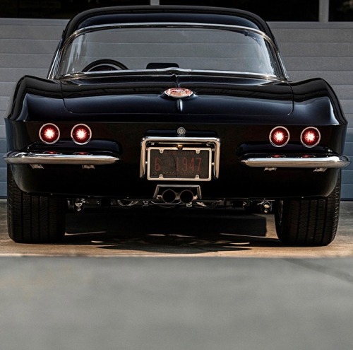 utwo:  ‘61 Chevy Corvette Custom© stephen kim