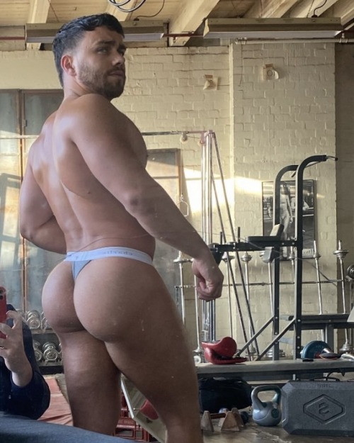 malebooty2020: