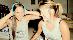 lilymaylovelesss:  “Hey guys. I’m Shannon and this is my beautiful girlfriend, Cammie.” (x)    